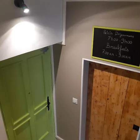 Couette-café Privée 4*