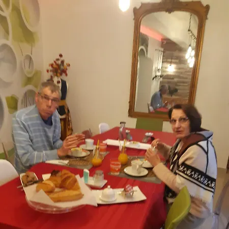 Privee Bed & Breakfast