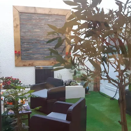 Privée Bed & Breakfast