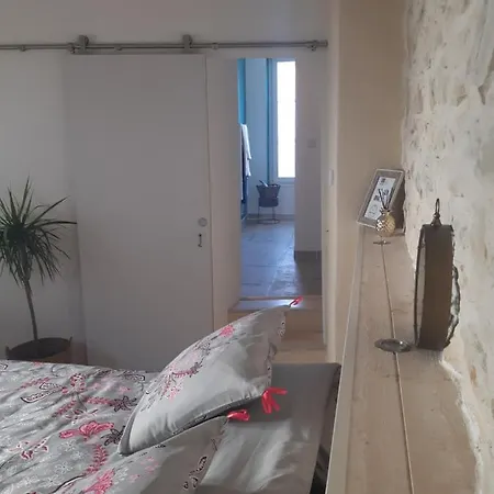 Privée Bed & Breakfast