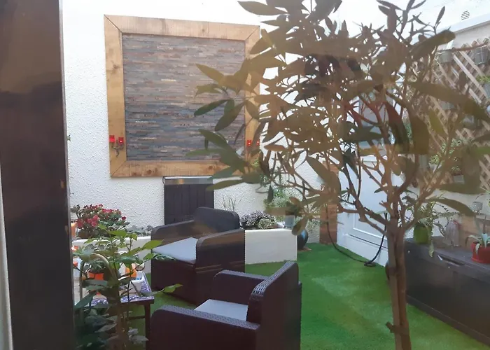 Privee Bed and Breakfast