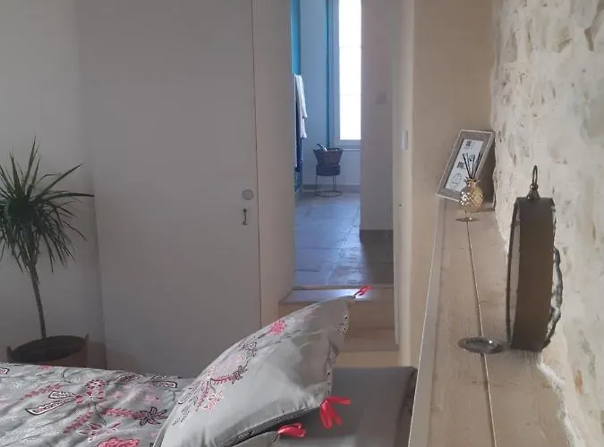 Privee Bed and Breakfast