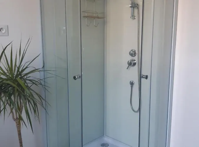 Privee Bed and Breakfast 4*