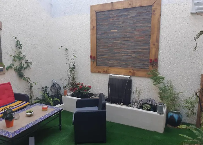 Privee Bed and Breakfast 4*