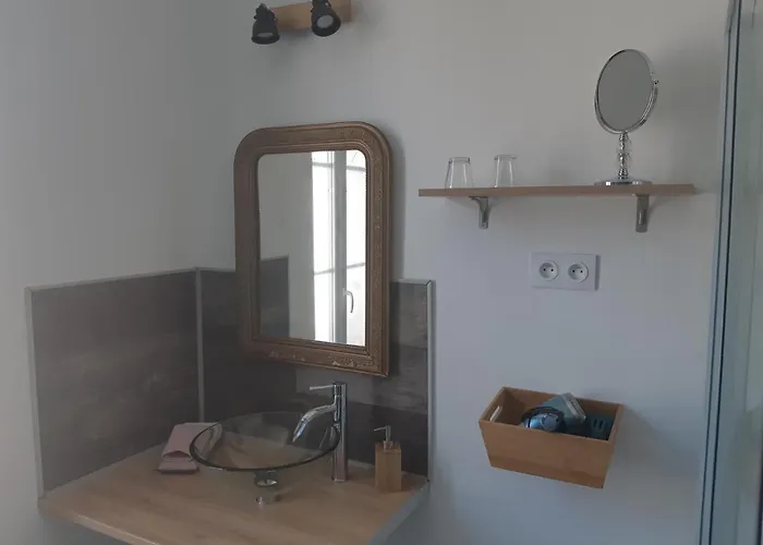 Privee Bed and Breakfast 4*